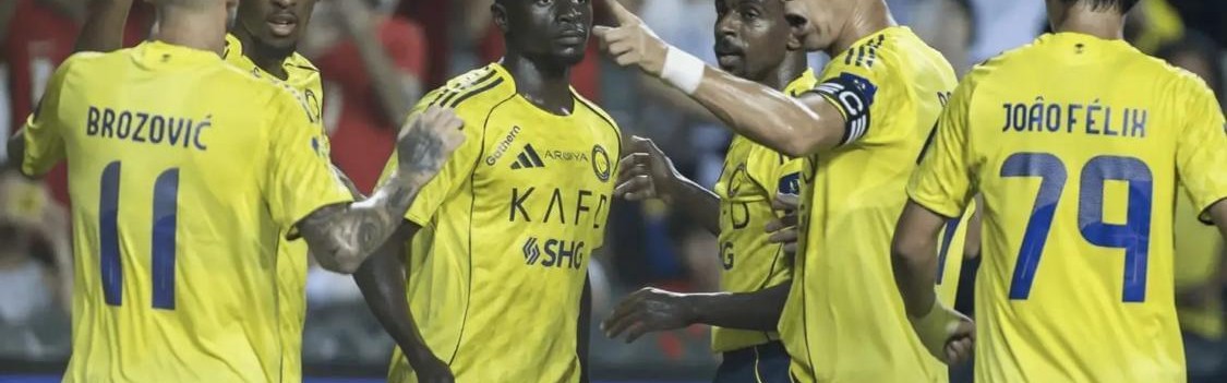 开云网站-C罗本可赚足金钱后就转身离开，但太过于较真的性格让他陷入指责